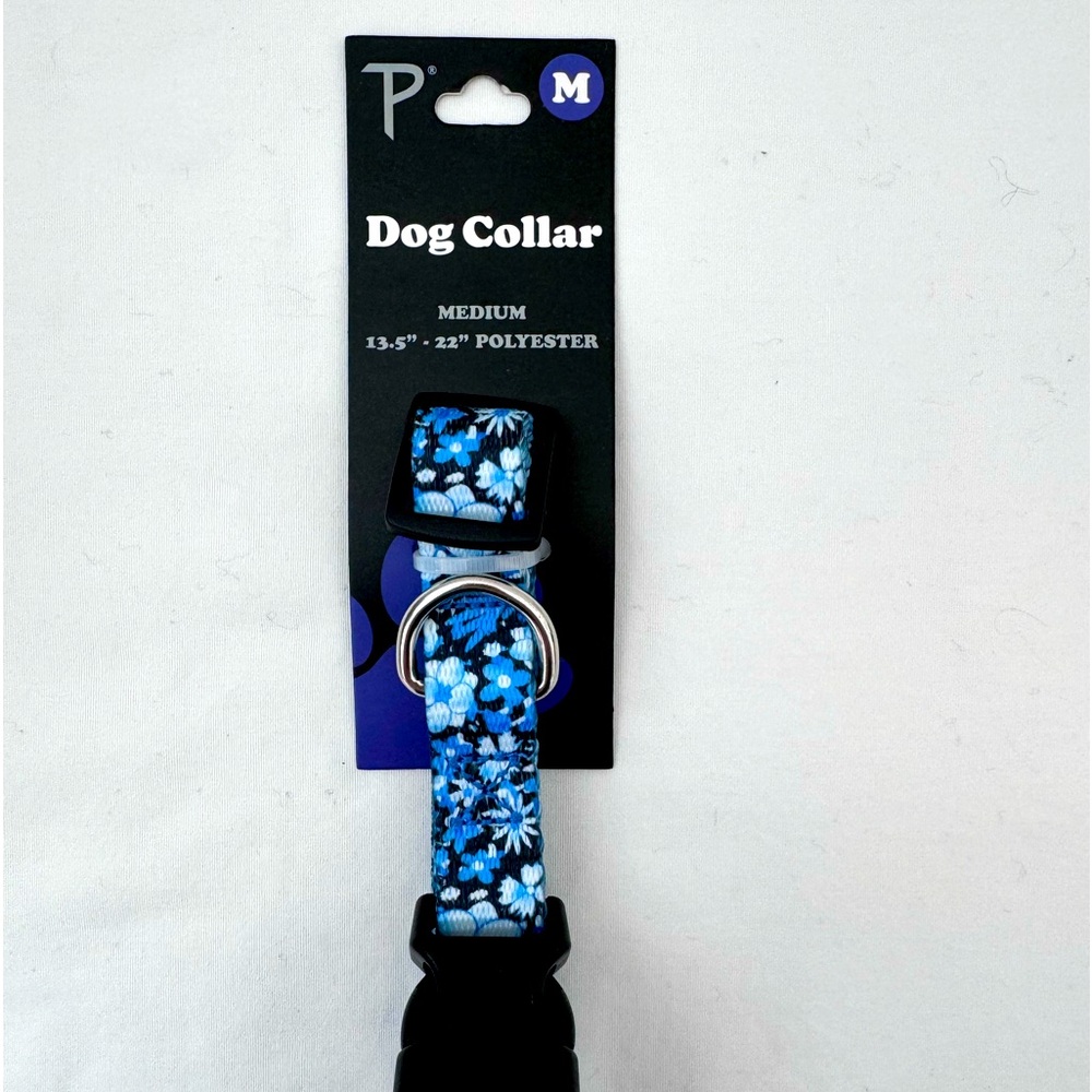 Medium size dog collar with floral print new with tags